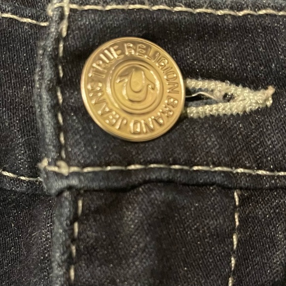 TRUE RELIGION Dark Wash Denim Shorts Size 24. LIKE NEW! - Picture 5 of 9